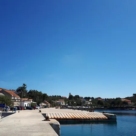 Melada * Molat