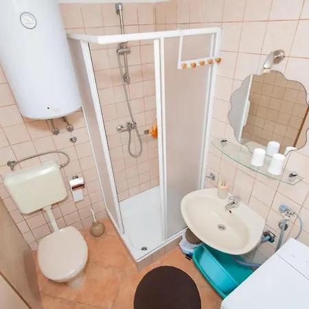 Melada アパート *